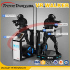 Escada rolante preta da realidade virtual do parque de diversões com jogos livres do tiro