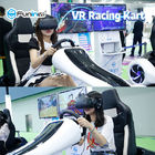 Simulador do movimento da motocicleta de VR com a motocicleta da realidade virtual que compete jogos